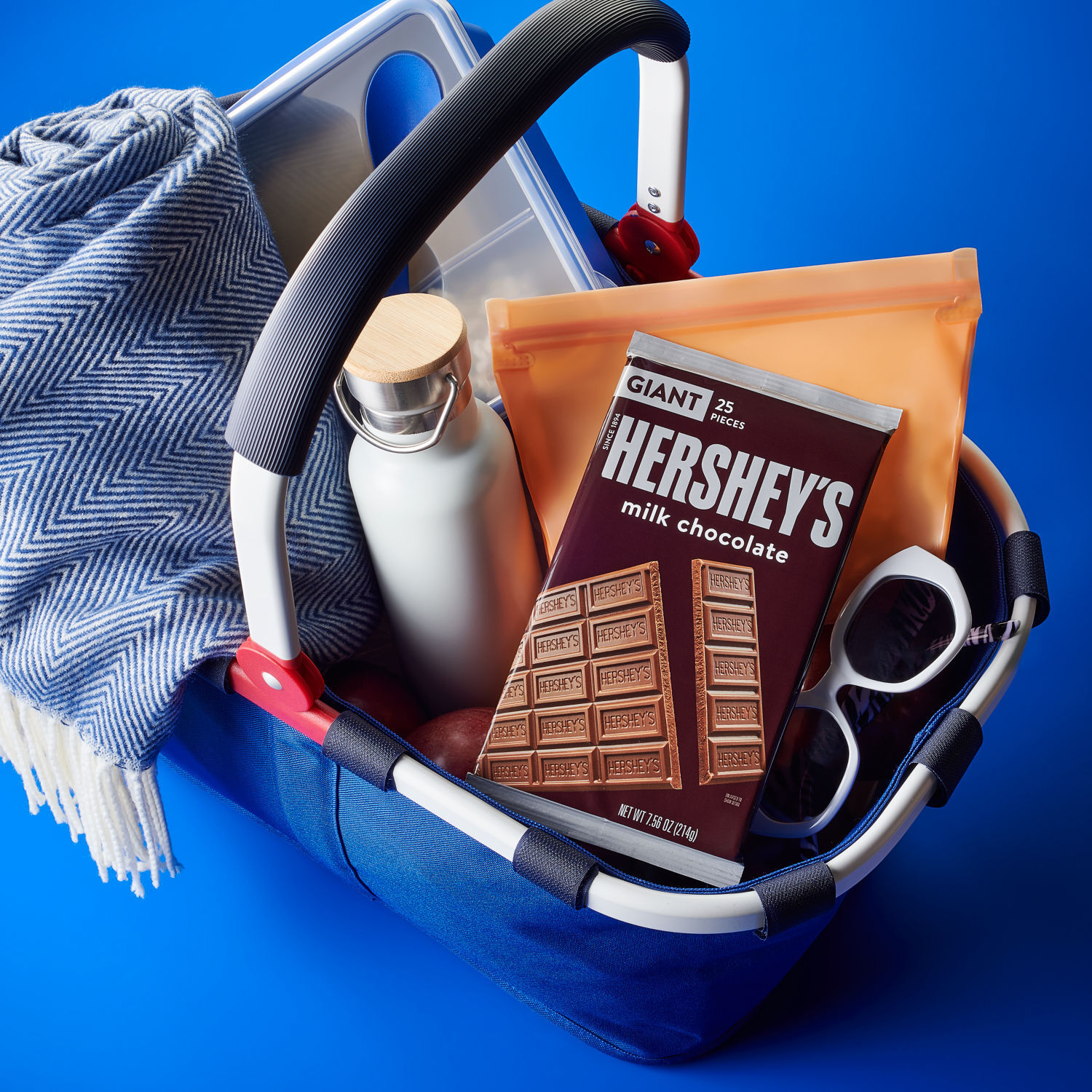 HERSHEY’S Milk Chocolate Giant Candy Bar 7.56oz Candy Bar - THE HERSHEY COMPANY